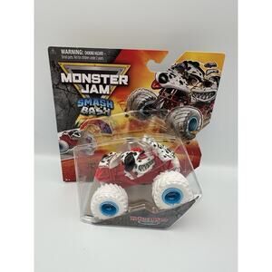 New Spin Master Monster Jam Monster Mutt Dalmatian Smash & Bash Truck Series